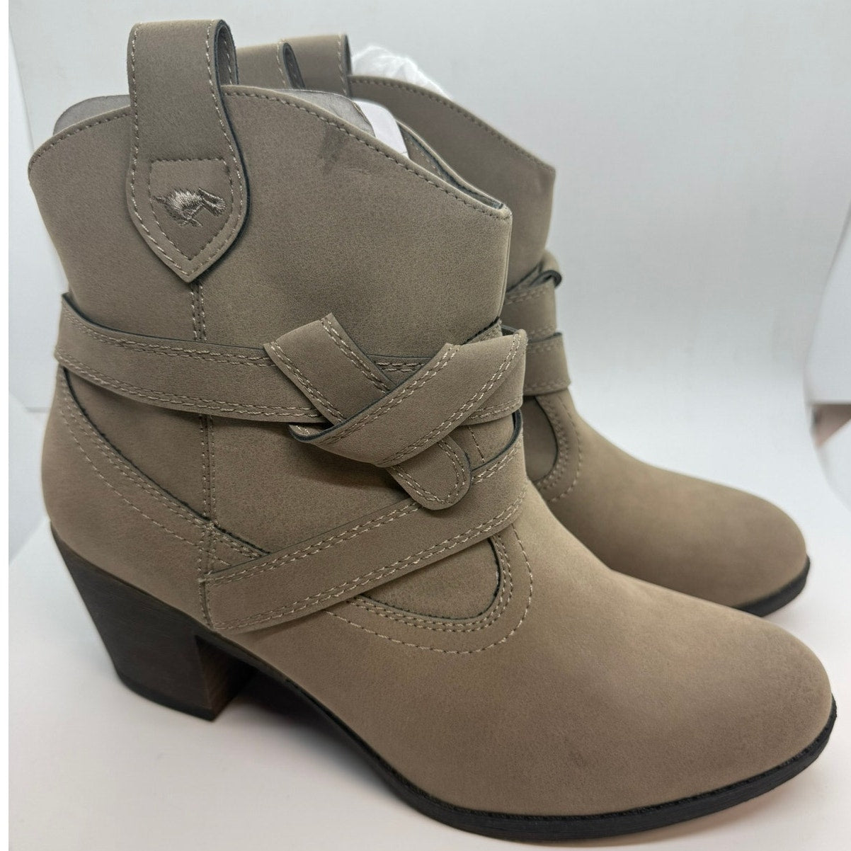 Rocket Dog Sayla Vintage Worn PU Western Boots Women's US 10M Mushroom Pull On