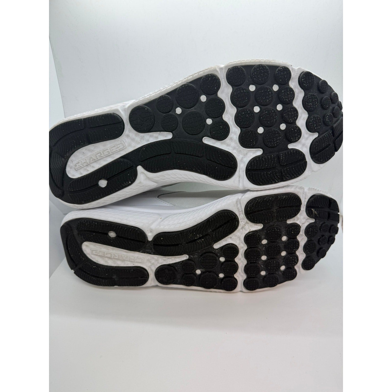 Under Armour UA Charged Assert 10 Sneaker Men's US 14 White Lace-Up 3026175-104