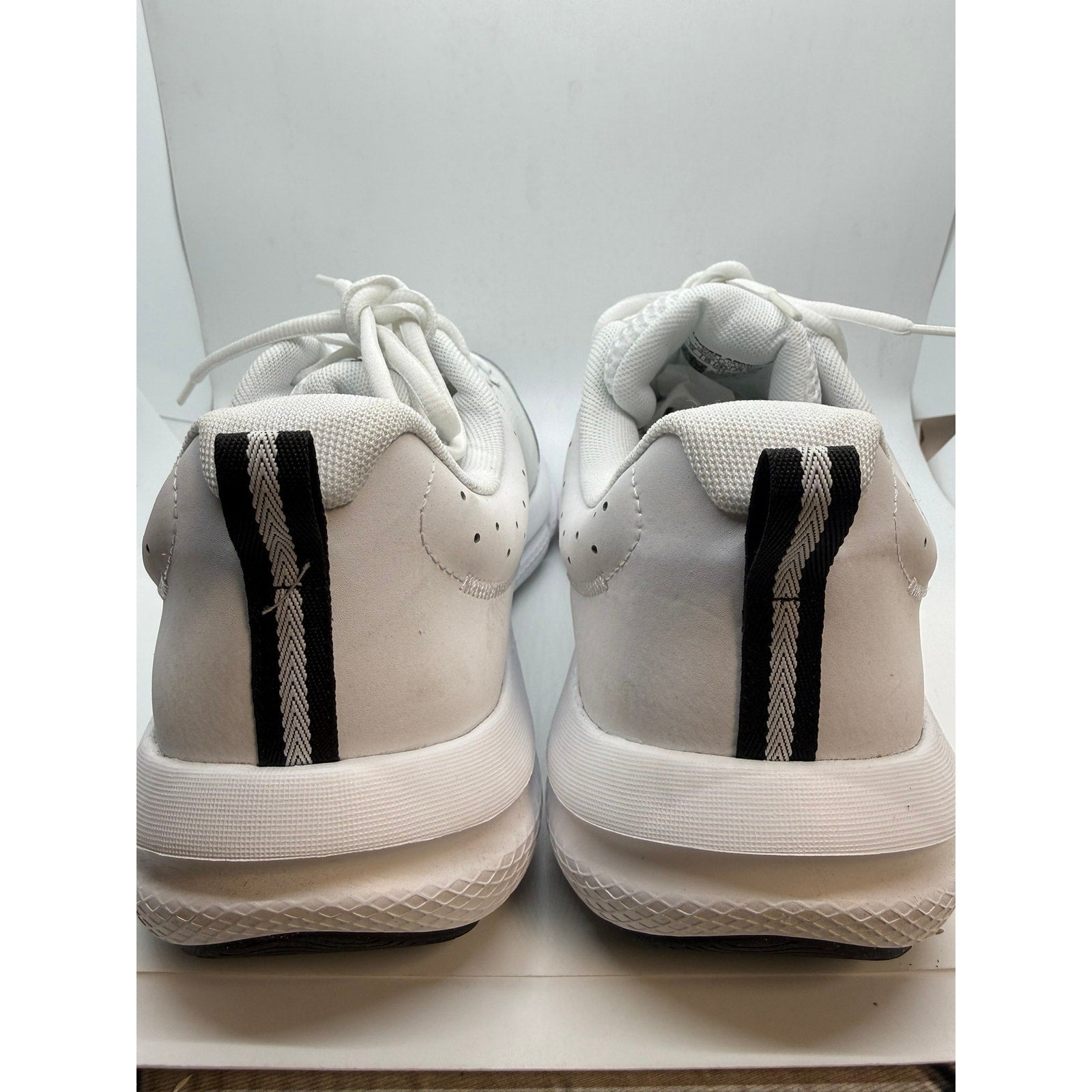 Under Armour UA Charged Assert 10 Sneaker Men's US 14 White Lace-Up 3026175-104