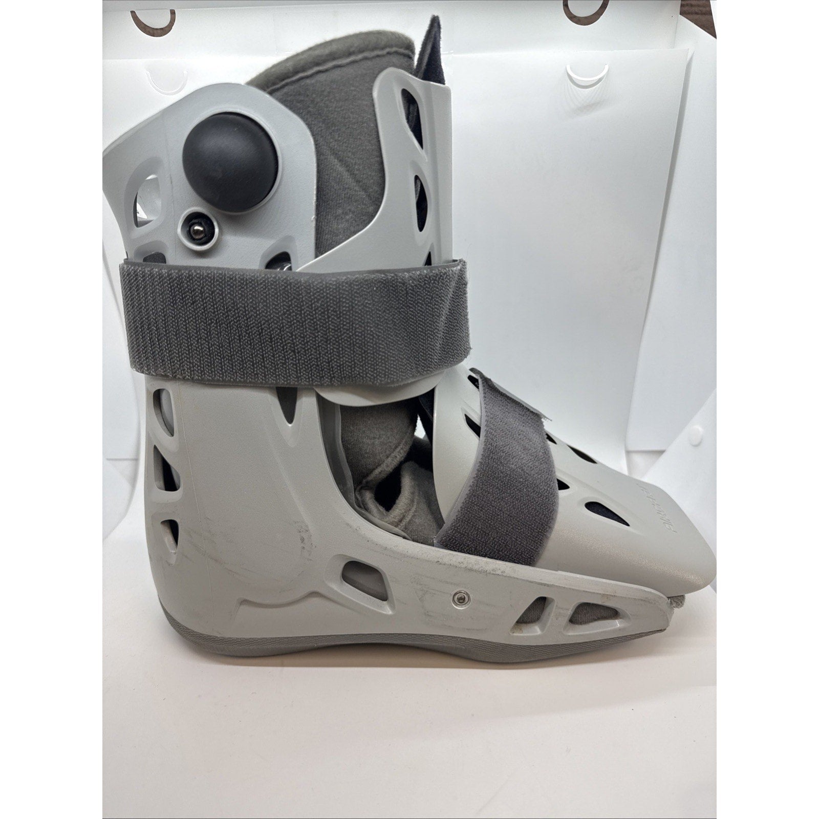 Lot of 250+ Aircast Airselect Various Brands Sizes Boots Back Braces