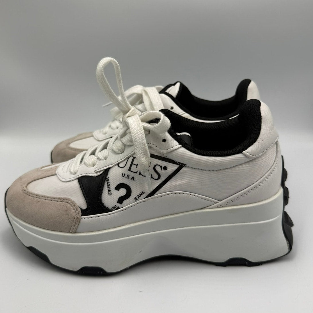 GUESS Caleb Printed Joggers Women's Size 6.5M Beige White Round Toe Lace Up Low Top