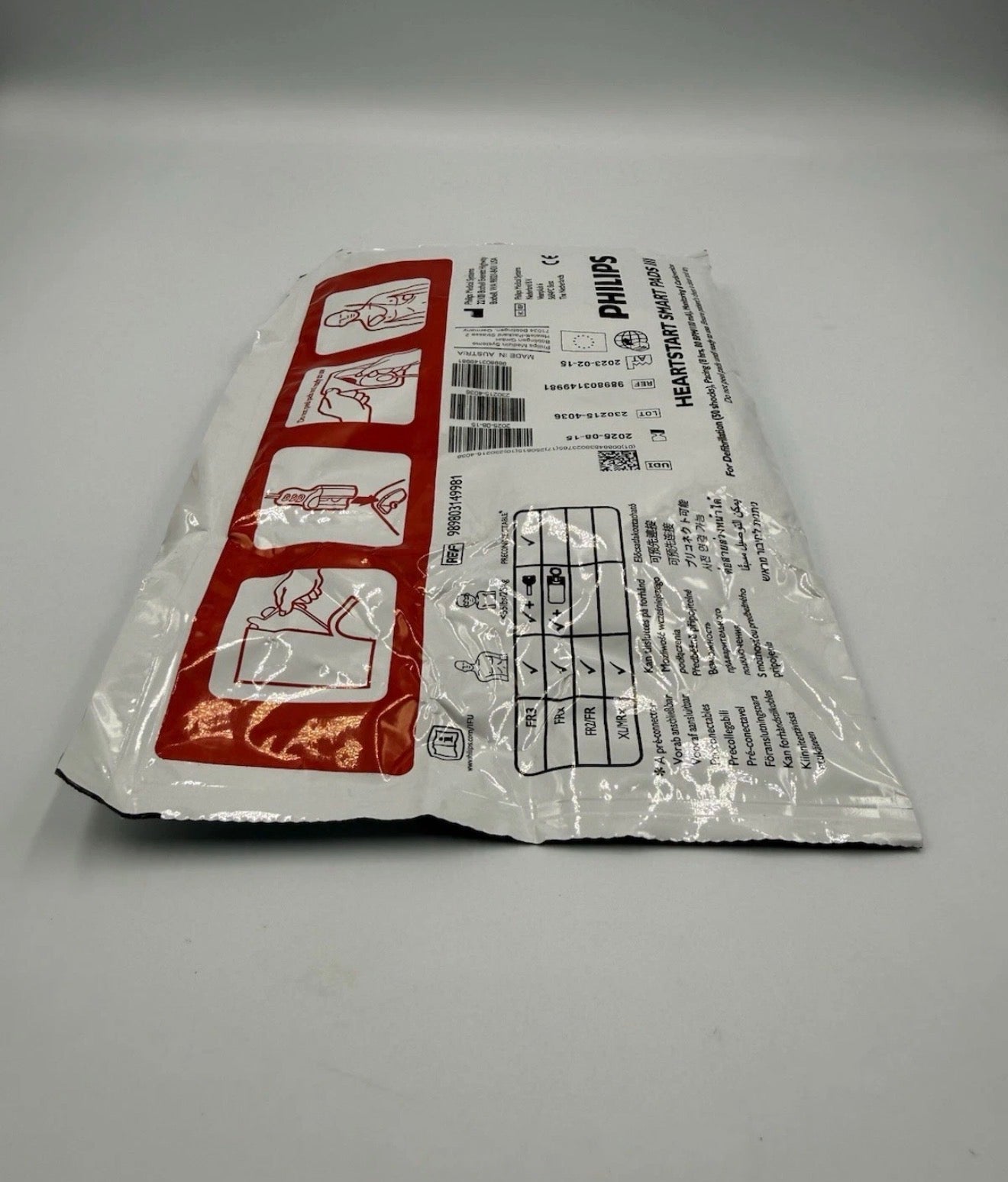Philips HeartStart FR3 Adult SMART Pads III Replacement Pads Exp 08/25 Sealed