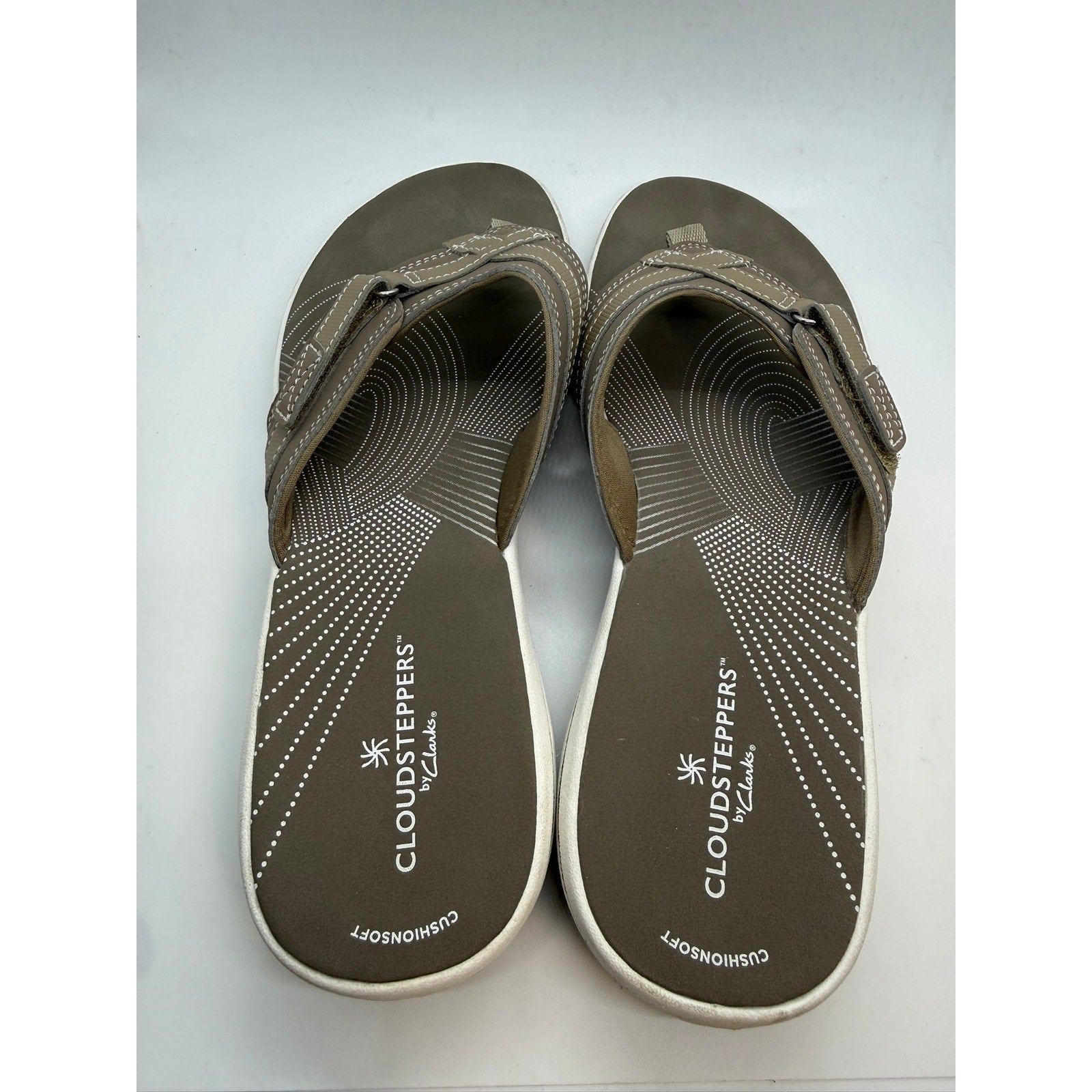 Clarks Breeze Sea Taupe Comfort Thong Sandals Women's US 10 Taupe Slip On