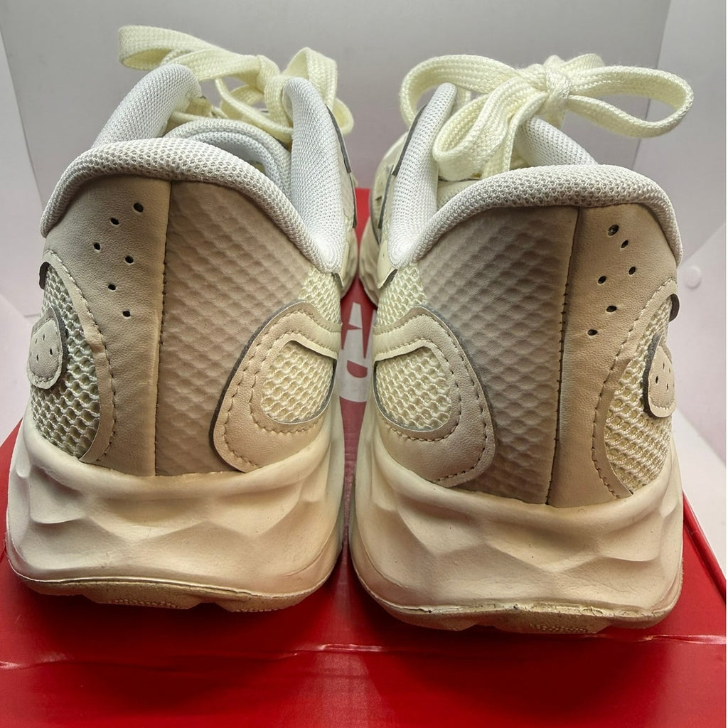 New Balance Fresh Foam Arishi v4 Tiralux Sneaker Women US 10 Beige WARISTC4