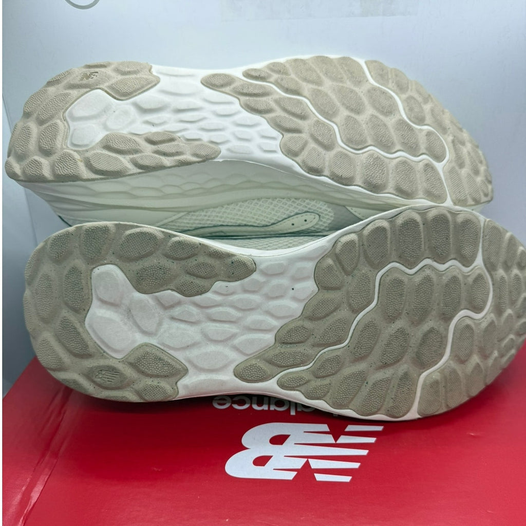 New Balance Fresh Foam Arishi v4 Tiralux Sneaker Women US 10 Beige WARISTC4