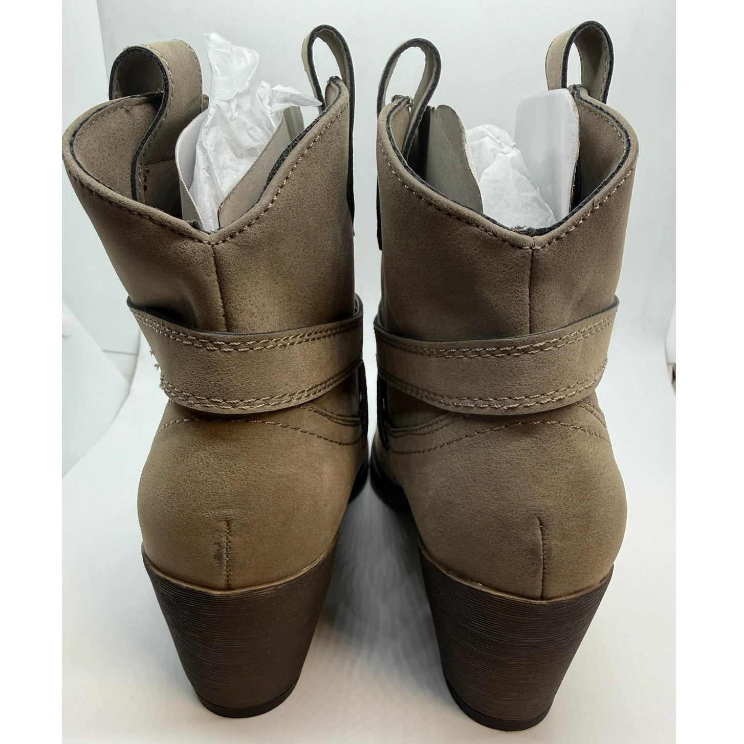 Rocket Dog Sayla Vintage Worn PU Western Boots Women's US 10M Mushroom Pull On