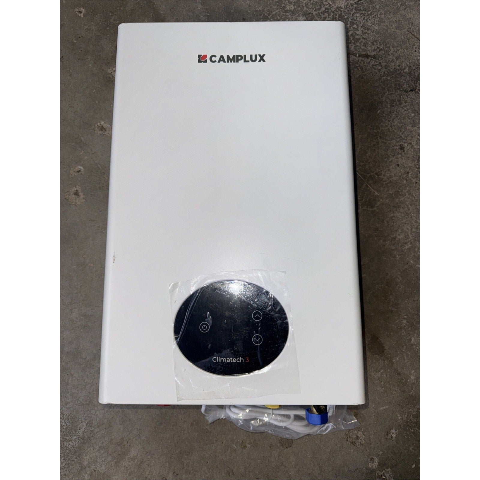 CAMPLUX Tankless Water Heater Electric 6kW at 240 Volts