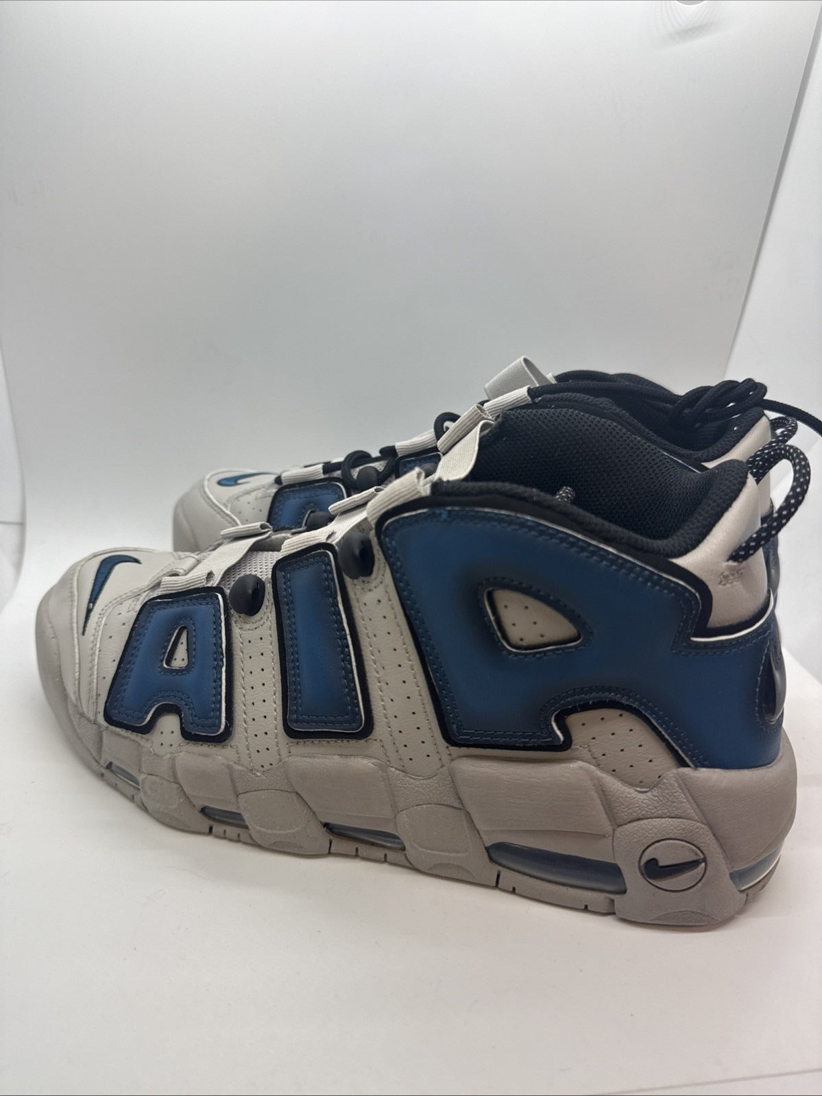 Nike Air More Uptempo Mens Size 9.5 Read Description For More