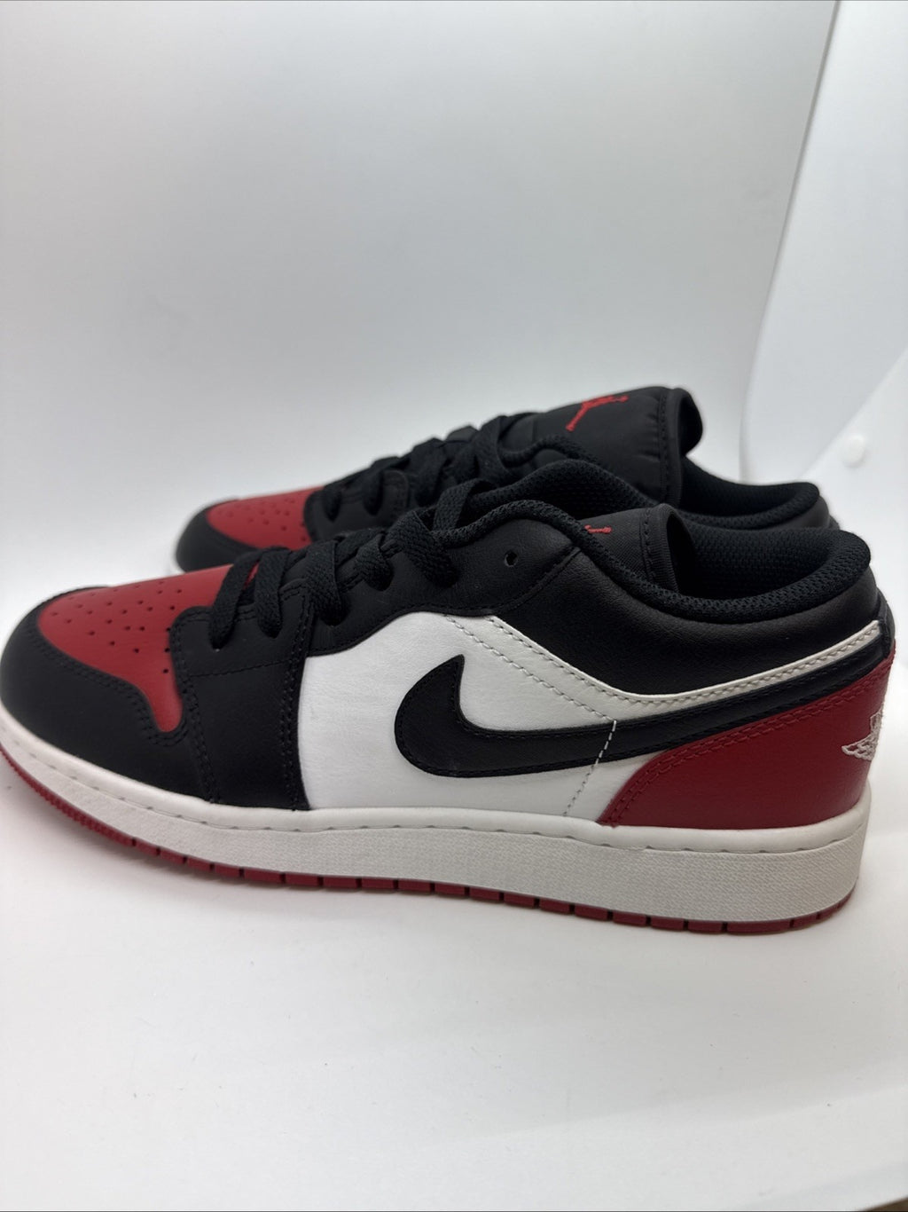 Nike Air Jordan 1 Low Grade School White/Black-Varsity Size 6.5