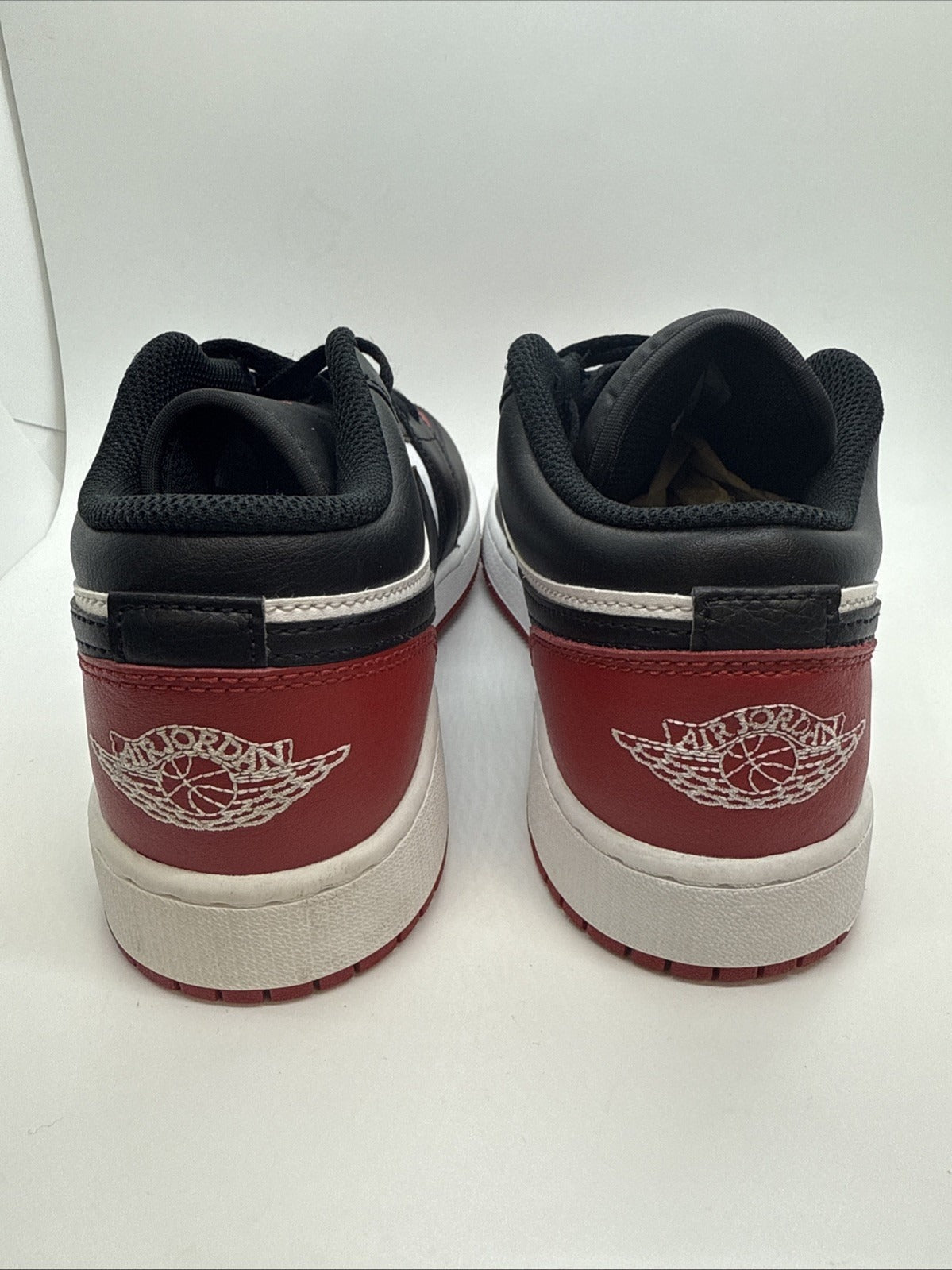 Nike Air Jordan 1 Low Grade School White/Black-Varsity Size 6.5