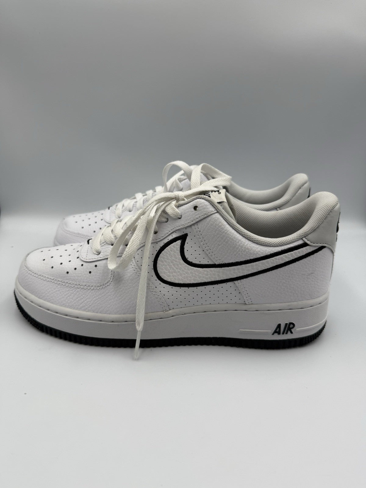 Nike Air Force 1 '07 White Black Photon Dust SIZE 9 Sneakers Men's FJ4211 100