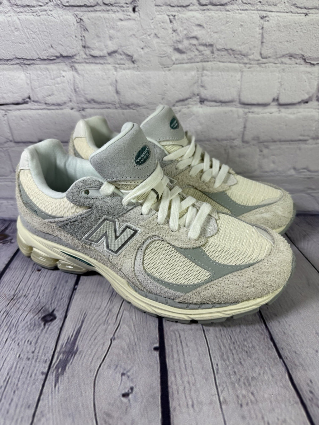 [M2002REK] Mens New Balance 2002R 'LINEN' Size 6.5