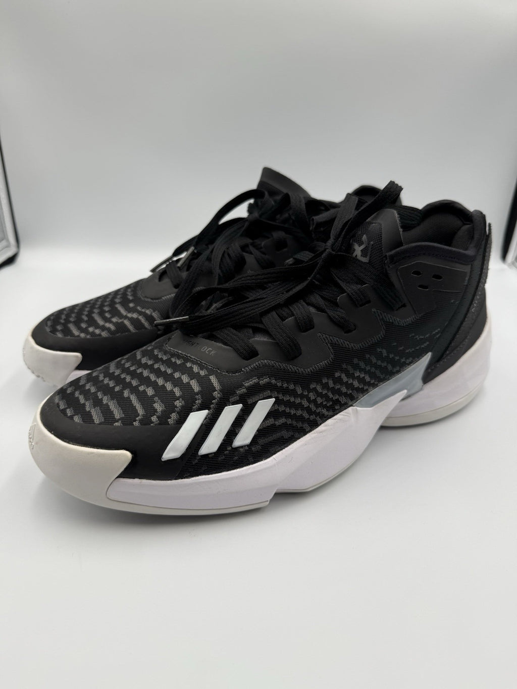 Mens Adidas D.O.N. Issue 4 Black Size 9.5 Spider Mitchell Basketball