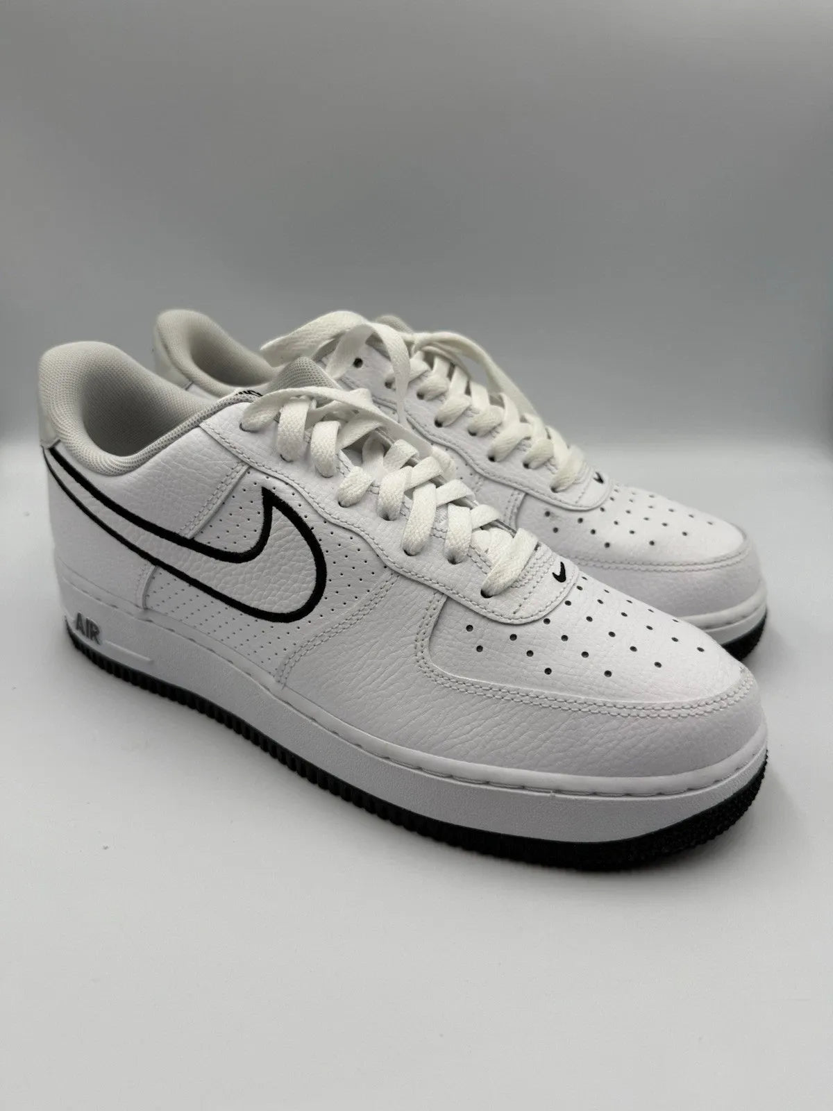 Nike Air Force 1 '07 White Black Photon Dust SIZE 9 Sneakers Men's FJ4211 100